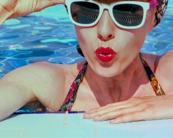 TAX-FREE SHOPPING BOOSTS REVENUES IN SPAIN