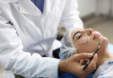 THE HIDDEN DANGERS OF LOW-COST AESTHETIC TOURISM