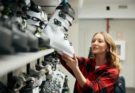 EUROPE IS THE LEADER IN THE SKI EQUIPMENT MARKET