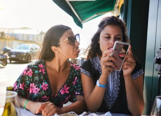 WHAT IS THERE NOT TO LIKE ABOUT TOURISTS 