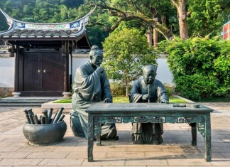 GOLDEN WEEK - CHINESE TOURISM REPORTED 274 MILLION TRIPS 