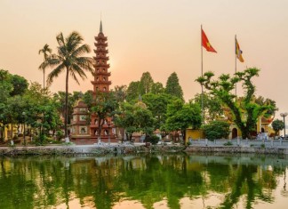 VIETNAM WELCOMED 3.7 MILLION FOREIGN TOURISTS IN FOUR MONTHS