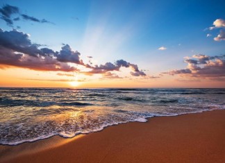 TOP 10 MOST DESIRABLE BEACHES IN FRANCE
