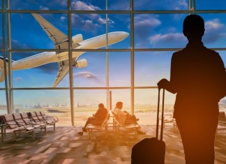 MANAGING AIR PASSENGERS CONTROL WITH CAPACITY CONSTRAINTS