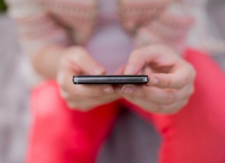 SOCIAL MEDIA CHANGES TRAVEL BEHAVIOR