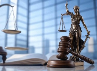 FRENCH AND SPANISH HOTELIERS UNITE AGAINST BOOKING.COM