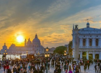 A NEW ERA OF VENICE TOURISM