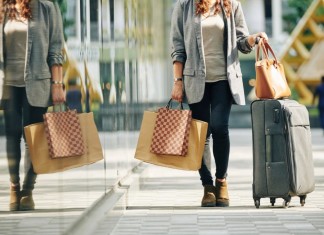 ARGENTINA'S SHOPPING TOURISM BOOM FUELS ECONOMIC GROWTH IN CHILE