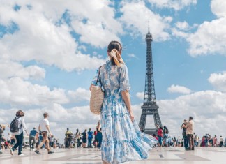 PARIS EXPECTS 50 MILLION VISITORS IN 2025