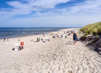 NORTH SEA TOURISM RECORDS A DECLINE IN GUESTS