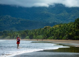 COSTA RICAN TOURISM SLOWS DOWN COMPARED TO COMPETING DESTINATIONS