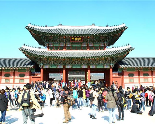 South Korea: Tourism Industry Holding Fast | .TR